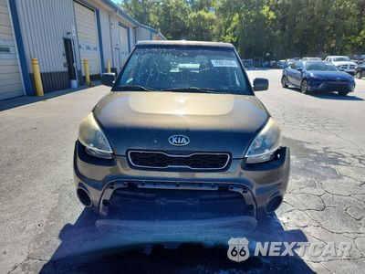Piąte zdjęcie samochodu w środku: 2013 KIA SOUL BASE VIN:KNDJT2A57D7531467 - miniatura