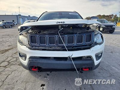 Piąte zdjęcie samochodu w środku: 2018 JEEP COMPASS TRAILHAWK VIN:3C4NJDDB4JT168749 - miniatura