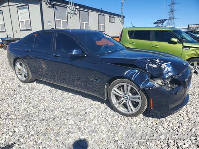 Czwarte zdjęcie samochodu z boku: 2015 BMW 740 I VIN:WBAYA6C51FG273231 - miniatura