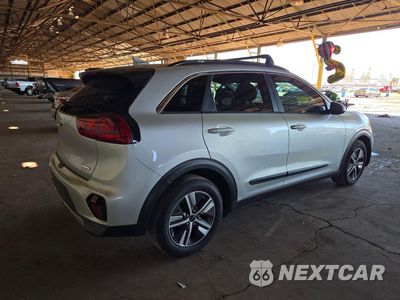 Trzecie zdjęcie samochodu z tyłu: 2020 KIA NIRO LXS VIN:KNDCB3LC3L5413178 - miniatura