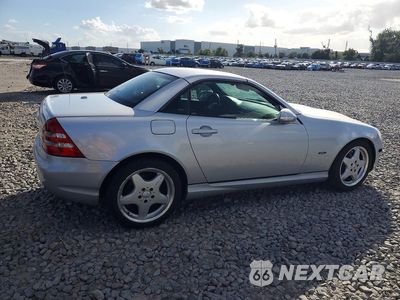 Trzecie zdjęcie samochodu z tyłu: 2001 MERCEDES-BENZ SLK 320 VIN:WDBKK65F31F209295 - miniatura