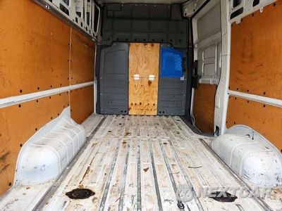 Zdjęcie 10 z 13 samochodu: 2017 NISSAN NV2500 DELIVERY VAN VIN:1N6BF0LY4HN803799 - miniatura