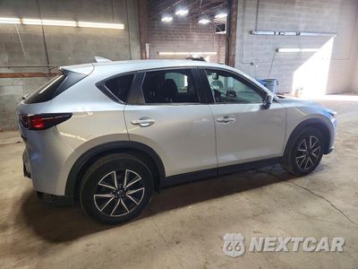Trzecie zdjęcie samochodu z tyłu: 2018 MAZDA CX-5 TOURING VIN:JM3KFBCM5J0473323 - miniatura