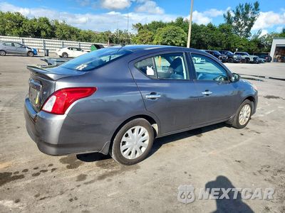 Trzecie zdjęcie samochodu z tyłu: 2017 NISSAN VERSA 1.6 SV VIN:3N1CN7AP9HL813177 - miniatura