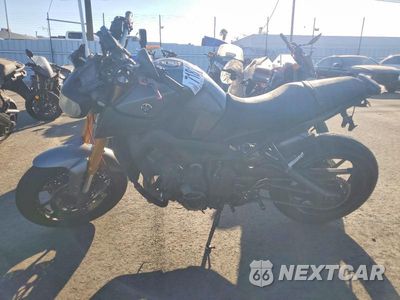 Trzecie zdjęcie samochodu z tyłu: 2015 YAMAHA FZ09 C VIN:JYARN33Y7FA001978 - miniatura