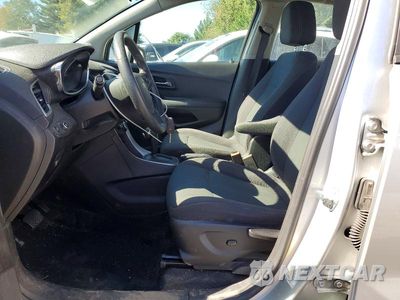 Zdjęcie 7 z 12 samochodu: 2018 CHEVROLET TRAX LS VIN:3GNCJKSBXJL174044 - miniatura