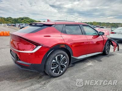 Trzecie zdjęcie samochodu z tyłu: 2024 KIA EV6 WIND VIN:KNDC34LA8R5617808 - miniatura