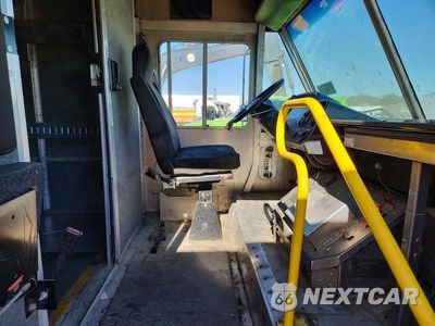 Zdjęcie 7 z 13 samochodu: 2014 FORD F59 DELIVERY TRUCK VIN:1F65F5KY4E0A10111 - miniatura