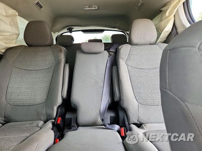 Zdjęcie 10 z 13 samochodu: 2022 TOYOTA SIENNA LE VIN:5TDKRKEC7NS125028 - miniatura