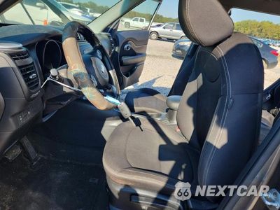 Zdjęcie 7 z 12 samochodu: 2016 KIA SOUL BASE VIN:KNDJN2A27G7345500 - miniatura