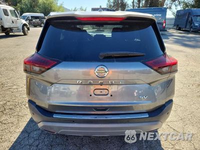 Zdjęcie 6 z 13 samochodu: 2021 NISSAN ROGUE SV VIN:5N1AT3BA0MC834059 - miniatura