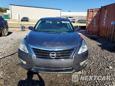 Piąte zdjęcie samochodu w środku: 2015 NISSAN ALTIMA 2.5 S VIN:1N4AL3AP2FC102065 - miniatura