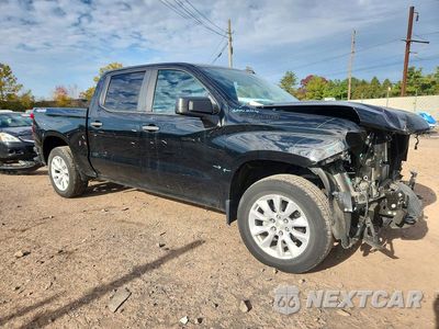 Czwarte zdjęcie samochodu z boku: 2021 CHEVROLET SILVERADO K1500 CUSTOM VIN:3GCPYBEKXMG260985 - miniatura