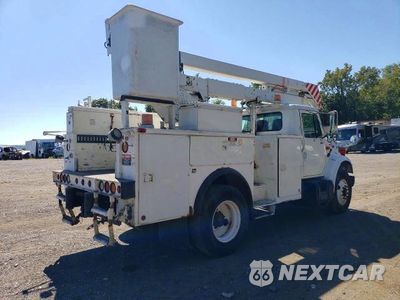 Trzecie zdjęcie samochodu z tyłu: 2001 INTERNATIONAL 4700 BUCKET TRUCK VIN:1HTSCAAN91H268826 - miniatura