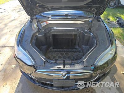 Zdjęcie 7 z 10 samochodu: 2014 TESLA MODEL S VIN:5YJSA1H12EFP35855 - miniatura