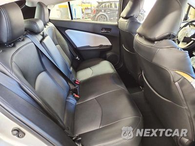 Zdjęcie 10 z 12 samochodu: 2018 TOYOTA PRIUS TWO VIN:JTDKBRFU9J3071778 - miniatura