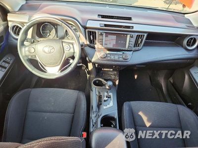 Zdjęcie 8 z 13 samochodu: 2016 TOYOTA RAV4 XLE VIN:2T3RFREV1GW411931 - miniatura
