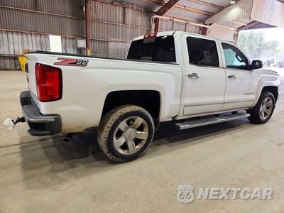 Trzecie zdjęcie samochodu z tyłu: 2017 CHEVROLET SILVERADO C1500 LTZ VIN:3GCPCSEC6HG274301 - miniatura