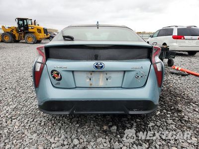 Zdjęcie 6 z 12 samochodu: 2016 TOYOTA PRIUS THREE TOURING VIN:JTDKARFUXG3503354 - miniatura