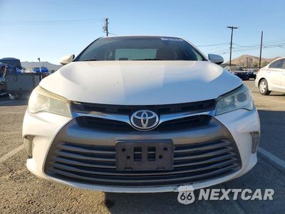 Piąte zdjęcie samochodu w środku: 2016 TOYOTA CAMRY XLE VIN:4T1BF1FKXGU547037 - miniatura