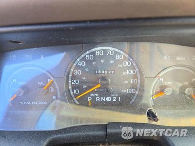 Zdjęcie 9 z 12 samochodu: 1997 FORD CROWN VICTORIA VIN:2FALP73W6VX221764 - miniatura