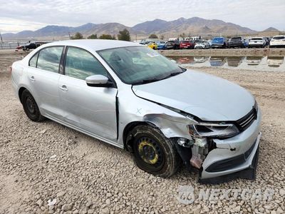 Czwarte zdjęcie samochodu z boku: 2013 VOLKSWAGEN JETTA SE VIN:3VWDP7AJXDM405733 - miniatura