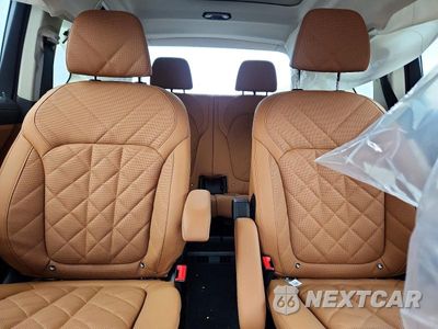 Zdjęcie 10 z 13 samochodu: 2026 BMW X7 XDRIVE40I VIN:5UX23EM01T9110884 - miniatura
