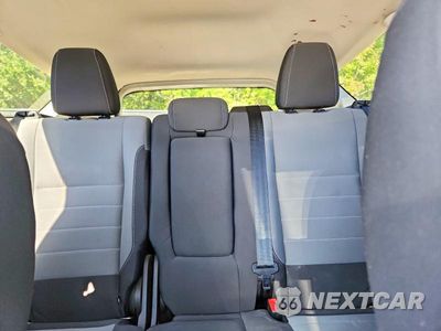 Zdjęcie 10 z 13 samochodu: 2016 FORD ESCAPE SE VIN:1FMCU9GX2GUC04063 - miniatura