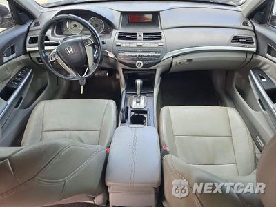 Zdjęcie 8 z 12 samochodu: 2010 HONDA ACCORD EXL VIN:1HGCP2F88AA034413 - miniatura