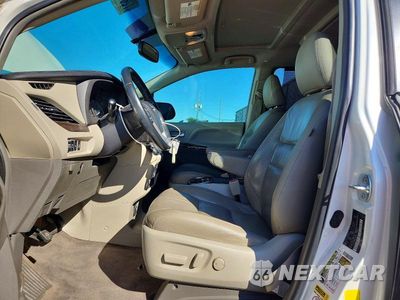 Zdjęcie 7 z 13 samochodu: 2016 TOYOTA SIENNA XLE PREMIUM 8-PASSENGER VIN:5TDYK3DC2GS699593 - miniatura