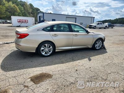 Trzecie zdjęcie samochodu z tyłu: 2018 HONDA ACCORD LX VIN:1HGCV1F18JA093027 - miniatura