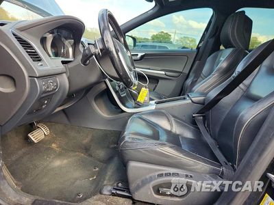 Zdjęcie 7 z 13 samochodu: 2014 VOLVO XC60 T6 VIN:YV4902DZ3E2543153 - miniatura