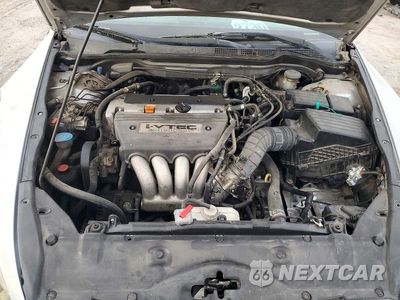 Zdjęcie 11 z 12 samochodu: 2004 HONDA ACCORD EX VIN:1HGCM72674A003541 - miniatura