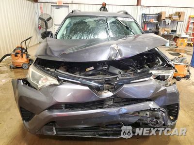 Piąte zdjęcie samochodu w środku: 2017 TOYOTA RAV4 LE VIN:2T3BFREV8HW578001 - miniatura
