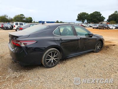 Trzecie zdjęcie samochodu z tyłu: 2022 TOYOTA CAMRY SE VIN:4T1G11AK1NU629361 - miniatura