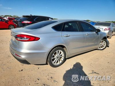 Trzecie zdjęcie samochodu z tyłu: 2019 FORD FUSION SE VIN:3FA6P0LU8KR209533 - miniatura