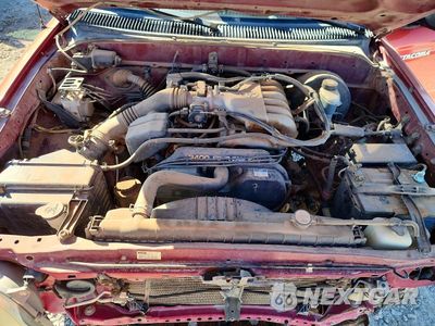 Zdjęcie 11 z 12 samochodu: 2003 TOYOTA TACOMA V6 VIN:5TEWN72N03Z209837 - miniatura