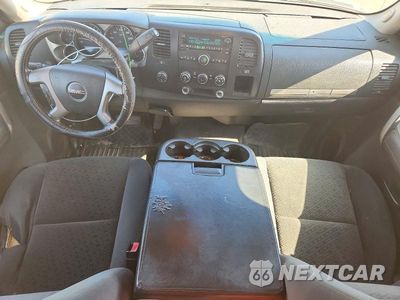 Zdjęcie 8 z 12 samochodu: 2007 GMC NEW SIERRA K1500 VIN:1GTEK19087E501398 - miniatura