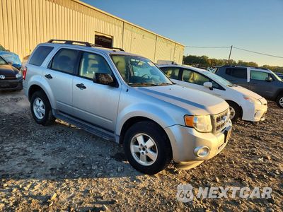 Czwarte zdjęcie samochodu z boku: 2011 FORD ESCAPE XLT VIN:1FMCU9DG9BKB43528 - miniatura