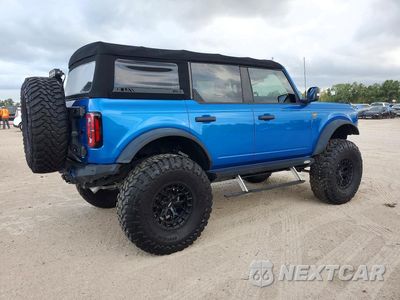 Trzecie zdjęcie samochodu z tyłu: 2025 FORD BRONCO BADLANDS VIN:1FMEE9BP4SLA69647 - miniatura