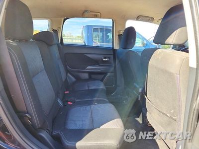 Zdjęcie 11 z 13 samochodu: 2016 MITSUBISHI OUTLANDER SE VIN:JA4AZ3A37GZ017687 - miniatura