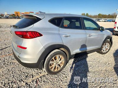 Trzecie zdjęcie samochodu z tyłu: 2019 HYUNDAI TUCSON SE VIN:KM8J23A49KU967618 - miniatura