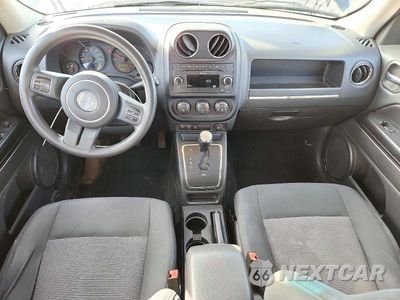 Zdjęcie 8 z 12 samochodu: 2011 JEEP PATRIOT SPORT VIN:1J4NF1GB7BD111717 - miniatura