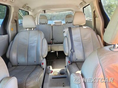 Zdjęcie 10 z 14 samochodu: 2011 TOYOTA SIENNA XLE 8-PASSENGER VIN:5TDYK3DC8BS109552 - miniatura