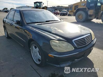 Czwarte zdjęcie samochodu z boku: 2002 MERCEDES-BENZ S 430 VIN:WDBNG70J42A295361 - miniatura