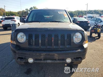 Piąte zdjęcie samochodu w środku: 2017 JEEP PATRIOT SPORT VIN:1C4NJRBB4HD163647 - miniatura