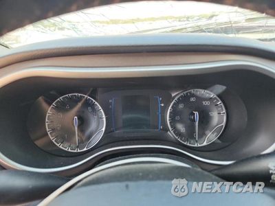 Zdjęcie 9 z 14 samochodu: 2019 CHRYSLER PACIFICA TOURING L VIN:2C4RC1BG2KR537511 - miniatura