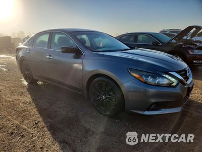 Czwarte zdjęcie samochodu z boku: 2017 NISSAN ALTIMA 2.5 SR VIN:1N4AL3AP0HC271794 - miniatura
