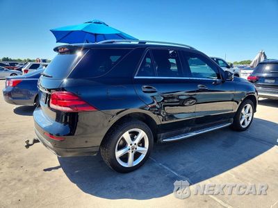 Trzecie zdjęcie samochodu z tyłu: 2019 MERCEDES-BENZ GLE 400 4MATIC VIN:4JGDA5GB7KB211444 - miniatura