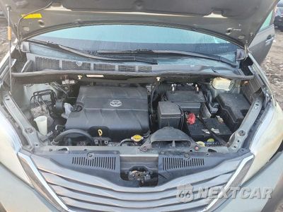 Zdjęcie 12 z 13 samochodu: 2013 TOYOTA SIENNA XLE 8-PASSENGER VIN:5TDYK3DC5DS317407 - miniatura